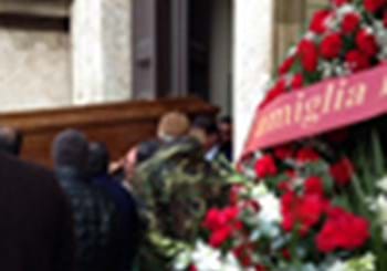 Duemila persone a Frascati per l’ultimo saluto al "fornaretto" Amadei