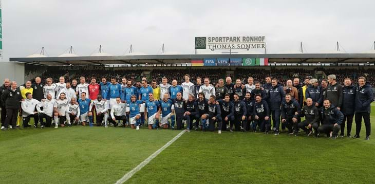 Goals and a real spectacle in Fürth, the match between the legends of Italy and Germany finishes 3-3