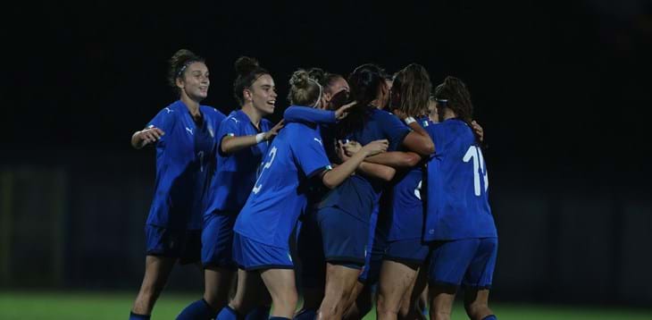 L’Italia chiude in bellezza la prima fase dell’Europeo: 4-0 alla Scozia e primo posto nel girone