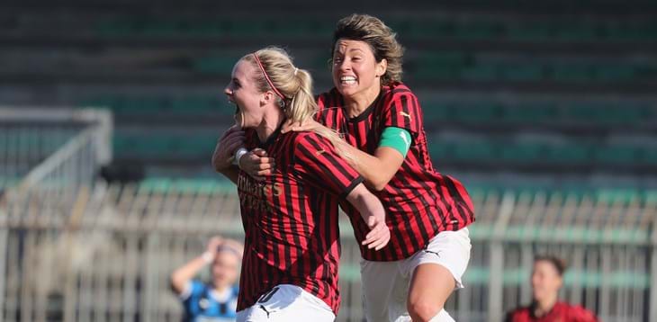 Il Milan batte l'Inter in rimonta nel derby, la Roma piega all'ultimo 2-1 l'Empoli in trasferta