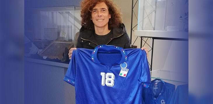 Rita Guarino al Museo del Calcio: “Vedere la mia maglia azzurra del 1991 in questo Museo è una grande emozione”