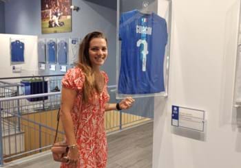 Alia Guagni al Museo del Calcio. Tappa alla sua maglia azzurra 