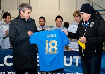 A Genova il ricordo di Antonio Merlo nella Giornata dei diritti delle persone con disabilità: una maglia Azzurra per la famiglia