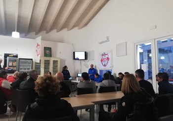 Workshop "Lo stile di conduzione del genitore efficace: costruire una buona relazione genitori-figli” e “ Tutela dei minori”