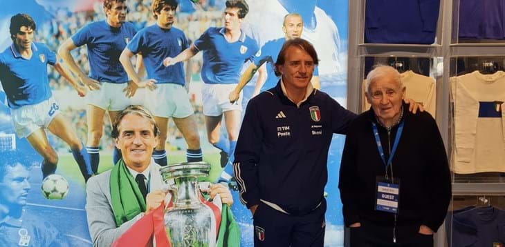 Memorabilia is a family affair: Mancini, father and son, visit the Football Museum