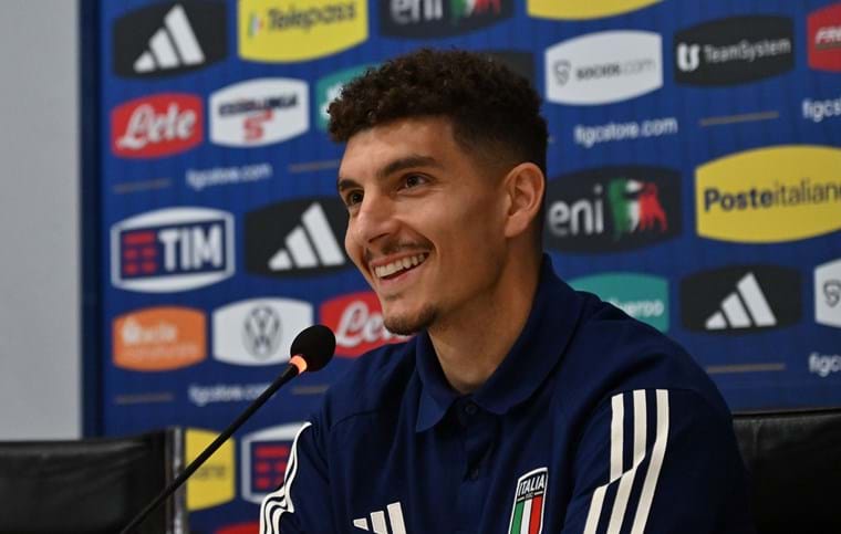Giovanni Di Lorenzo's dream season: 'This Napoli team reminds me of Italy at the European Championship'