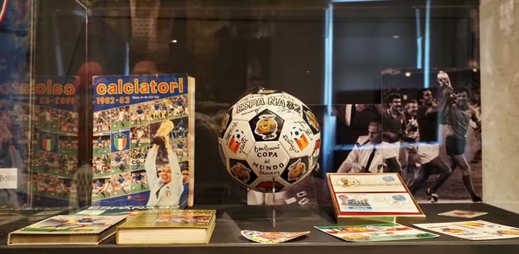 Gli anni Ottanta in una mostra: a Seravezza alcuni cimeli del Museo del Calcio per rivivere Spagna ‘82
