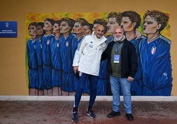Un murale colora Coverciano: è l’opera dello street artist Maupal, realizzata accanto allo spogliatoio azzurro