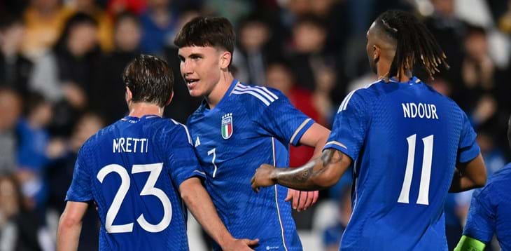 Casadei and Fabbian goals give Italy 2-0 win over Latvia to stay top of Group A