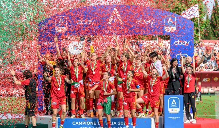 Roma tricolore: la grande festa delle giallorosse campionesse d'Italia