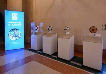 'Sfumature di Azzurro', la mostra itinerante del Museo del Calcio fa tappa a Bologna