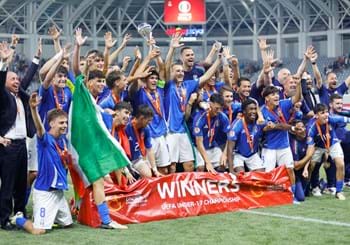 Celebrating the U17s EUROS win ahead of Italy vs. Bosnia and Herzegovina