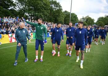 Italy receives a warm welcome from Azzurri fans for first session in Iserlohn 