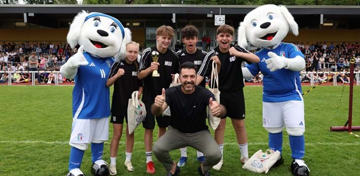 Buffon at the Realschule am Hemberg: “Sport teaches you to live by the rules”
