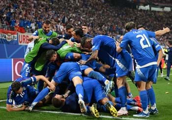 Zaccagni scores last-gasp equaliser to send Italy through