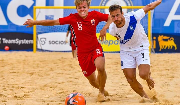 Norvegia-Grecia, la partita che ha aperto l'International Beach Soccer Tirrenia 2024