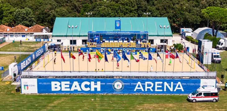 International Beach Soccer Tirrenia 2024 al via. La Svizzera dà prova della propria forza: superata la Romania per 9-3