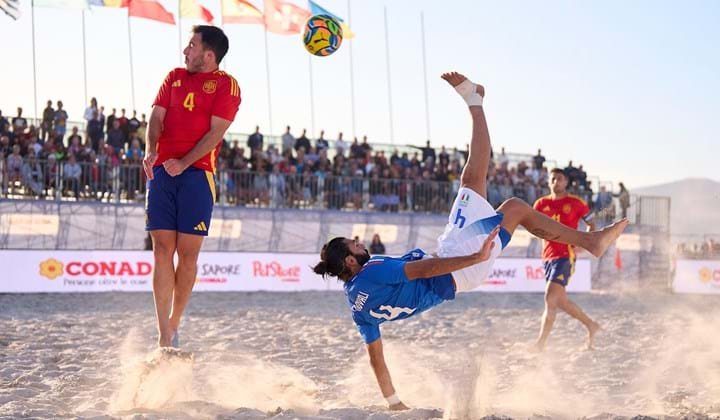 Spettacolo Italia, è di nuovo finale all'Europeo di beach soccer