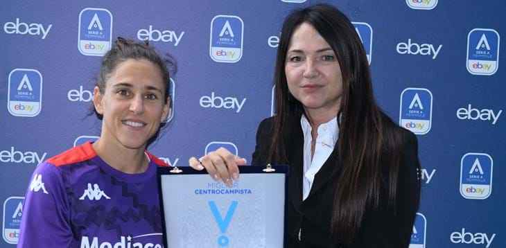 MVP Serie A Femminile eBay 2023-24: Boquete premiata dalla presidente Cappelletti prima di Fiorentina-Como Women