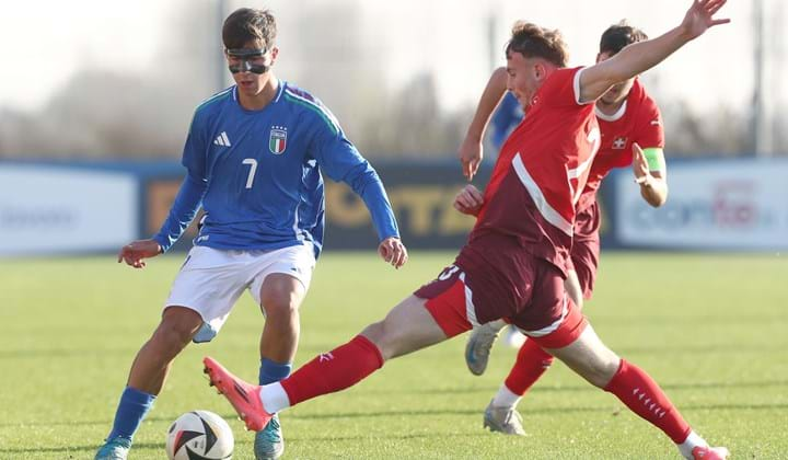 Gli Azzurrini superano la Svizzera per 2-1 e festeggiano la prima vittoria