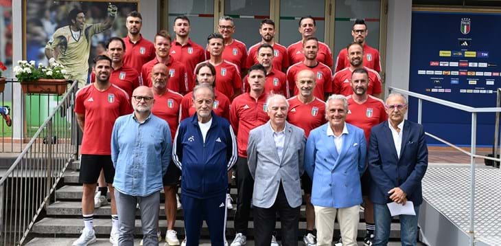 Dalle esperienze al Chelsea e all’Ajax, alle lezioni di Benitez e Allegri: un anno di corso UEFA Pro