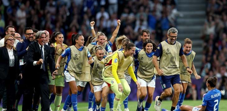 Azzurre, la gara qualificazione con la Spagna seguita da oltre 1 milione e 360mila telespettatori. Cambiaghi e Serturini: “Serata pazzesca”