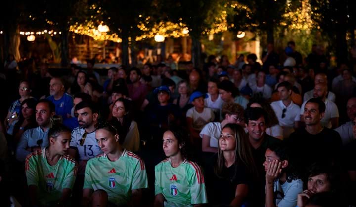 Casa Azzurre powered by adidas: Inghilterra-Italia vista al MAXXI