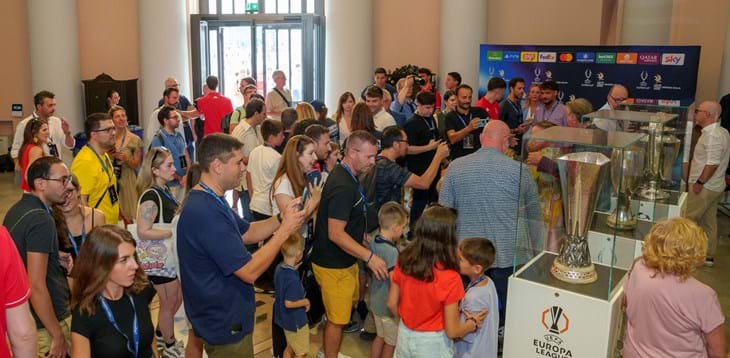 UEFA Super Cup, inaugurata a Trieste la seconda tappa della 'Trophy Experience': la sfida del 13 agosto a Udine tra PSG e Tottenham si avvicina
