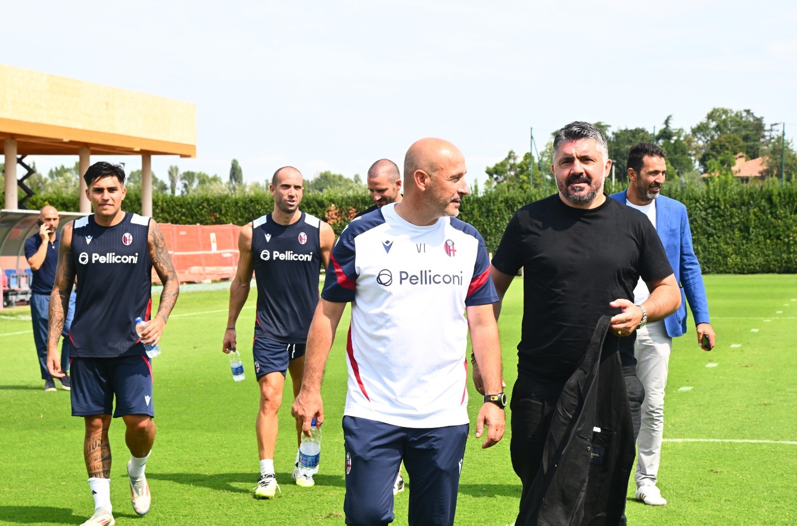 L'allenatore del Bologna, Vincenzo Italiano, insieme al Ct della Nazionale, Gennaro Gattuso, a Casteldebole