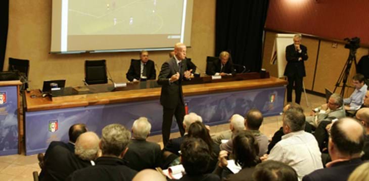 Collina: “Gli arbitri stanno crescendo, ma in Italia c’è troppa pressione”