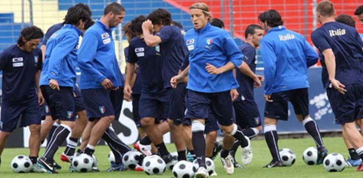 Iniziata la preparazione per la Svezia. Show di Pazzini in allenamento