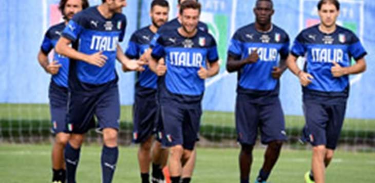 Un bivio lungo 90 minuti: all’Italia basta un pari, l’Uruguay deve vincere per passare