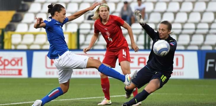 Tre gol alla Rep. Ceca, l’Italia vola all’Europeo. Tavecchio: “Orgogliosi delle Azzurre”