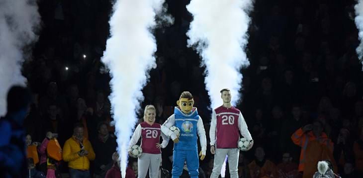 Rivelata la mascotte ufficiale di UEFA Euro 2020: Skillzy fa il suo esordio ad Amsterdam