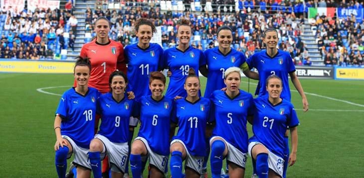 Italia vincente a Reggio Emilia: oltre 4000 tifosi ad applaudire le Azzurre