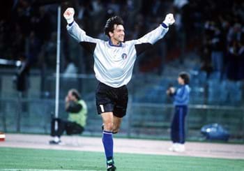Buon compleanno a Walter Zenga che compie 59 anni!