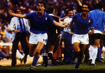 L'11 luglio 1982 l'Italia di Enzo Bearzot si laureava Campione del Mondo per la terza volta