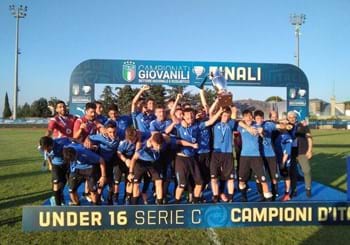 Al Novara l'ultimo titolo professionistico, in finale sconfitto il Vicenza
