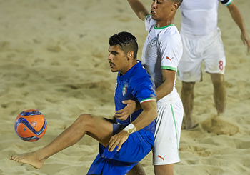 Giochi del Mediterraneo sulla spiaggia: l’Italbeach batte l’Algeria e vola in semifinale